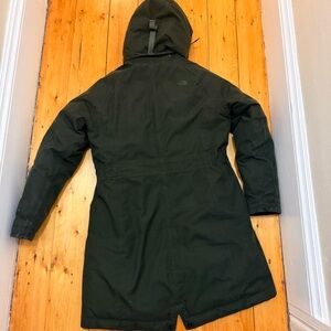 The North Face Men's Dark Green Raincoat